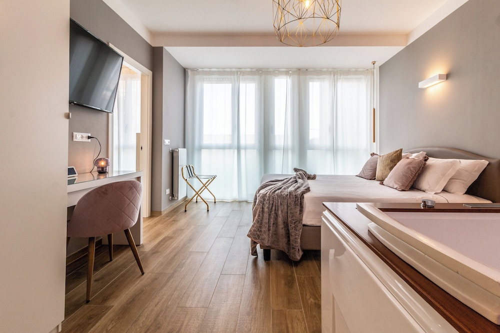 4 Star Suite SPA