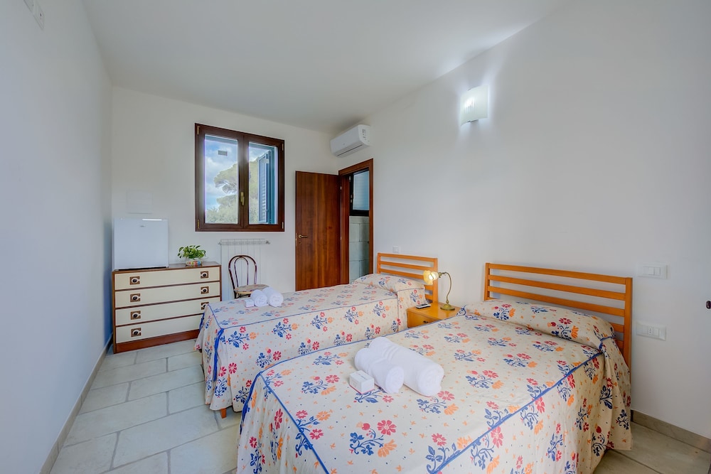 Villa Degli Dei With Garden and Pool photo 4