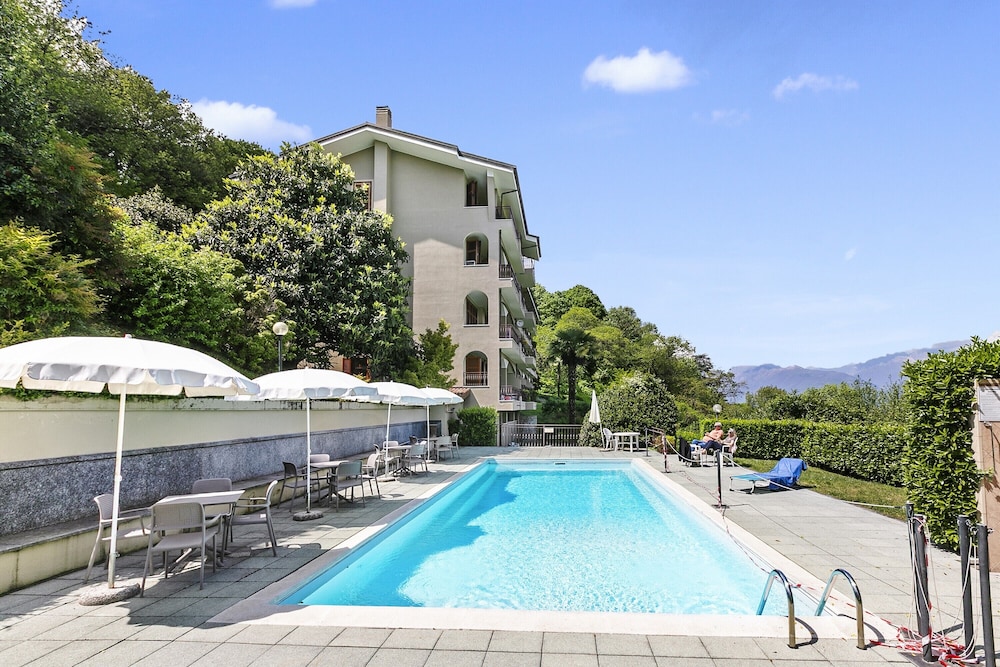 Mon Reve Lake View Pool, Stresa