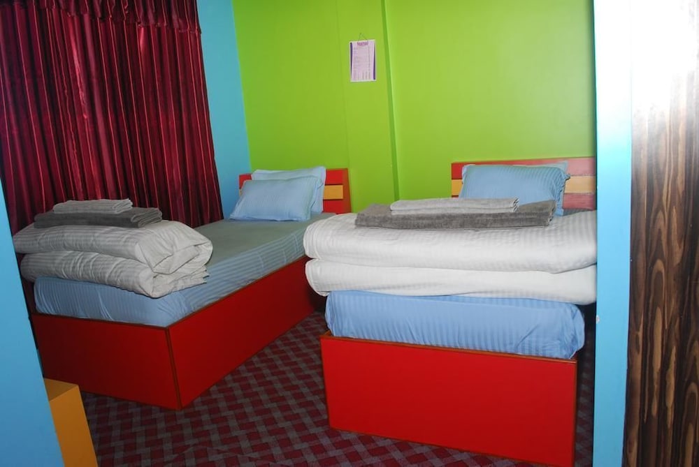 Three Boys Apartment and Guest House view 5