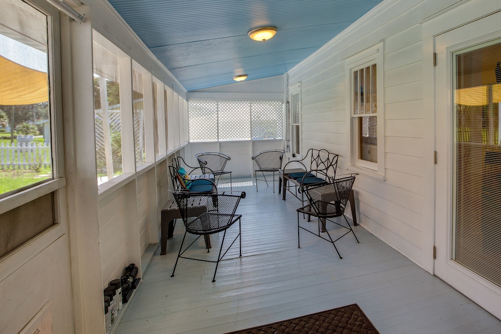 White Springs Gem w/ Patio  Screened Porch! - Property Image 1