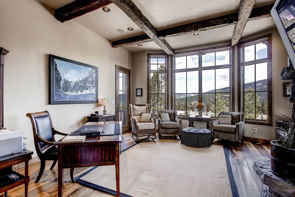 Ski Bridge Lodge - Ski In / Ski Out