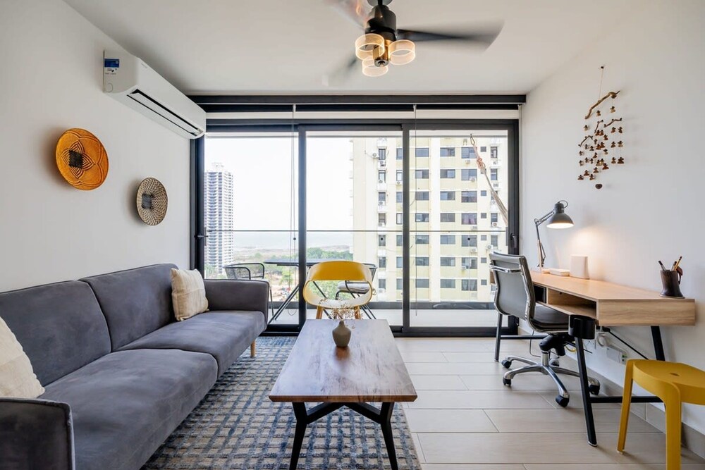 w Wonderful 1BR in San Francisco With Balcony