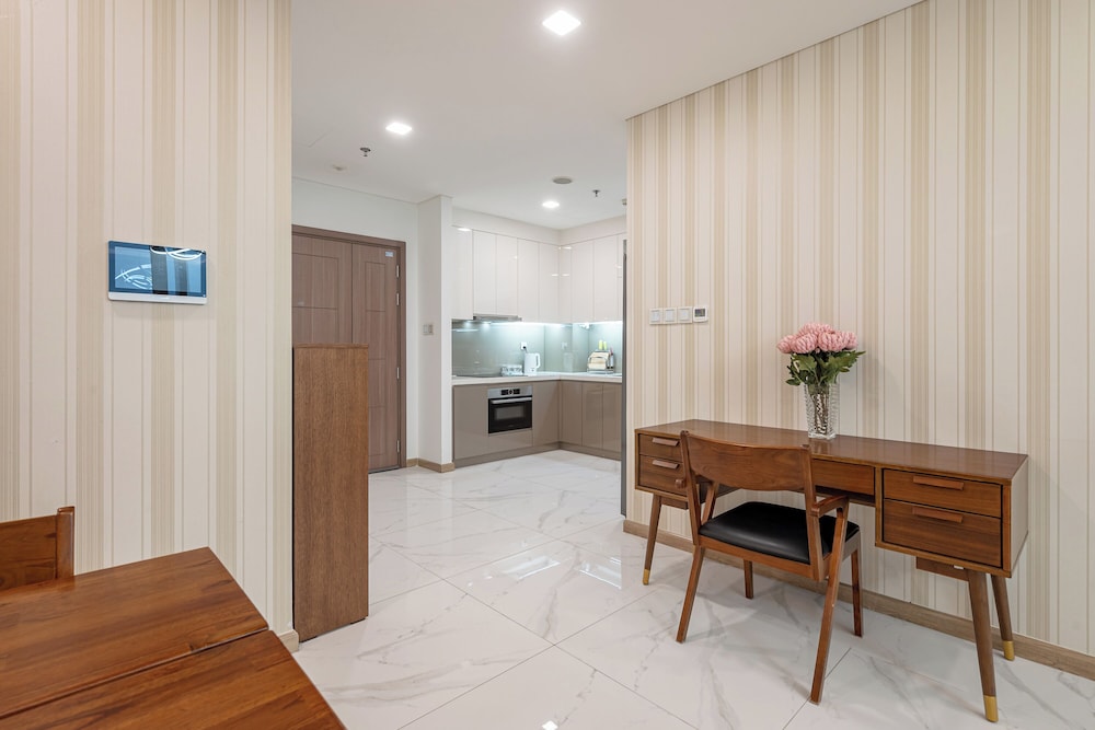 Landmark 81 & Vinhomes - ZEN Saigon Citypoint.