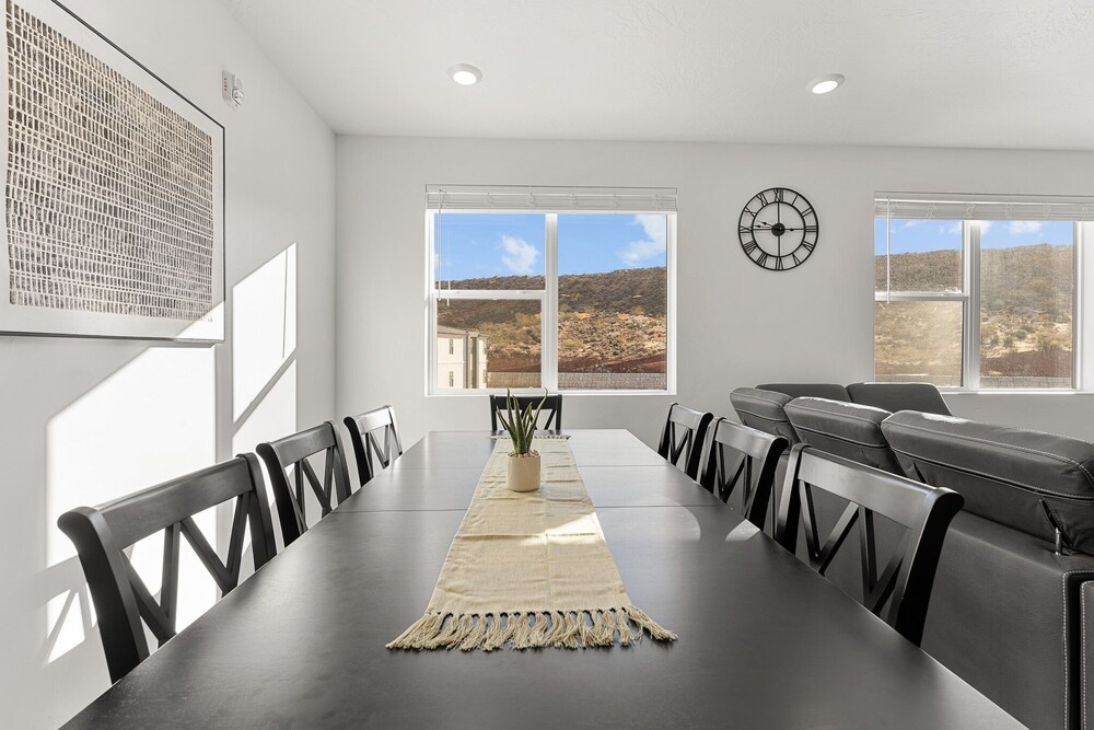 Cliff Side Retreat 2 Bedroom Condo