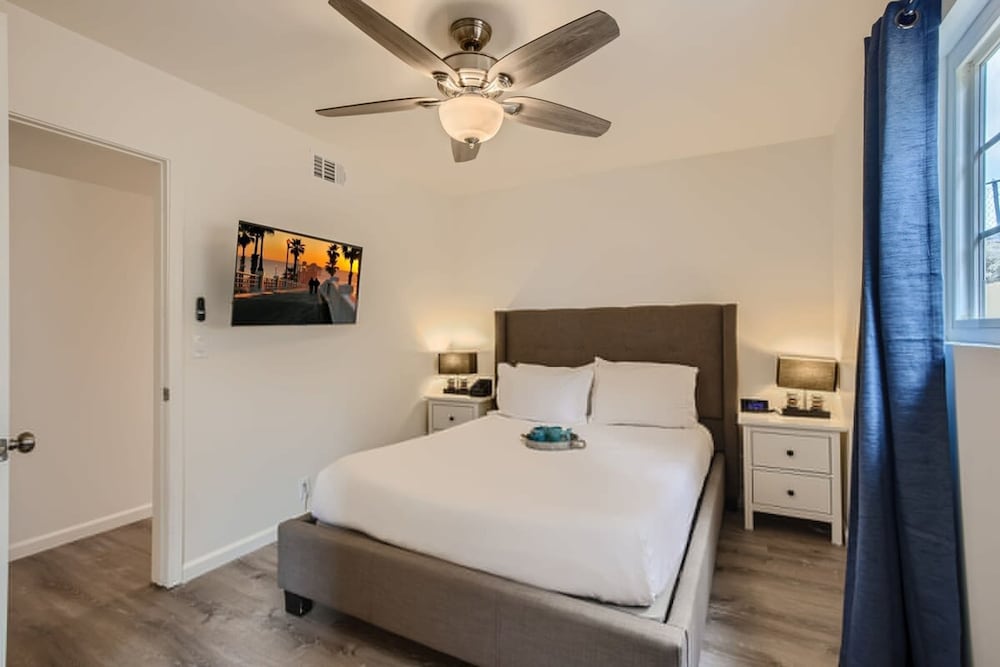 Awesome 6BR - 15 Min To Beach