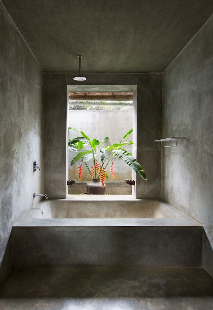 Kadju House