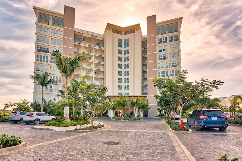 Luxury Oceanside Retreat at Soleil Residences