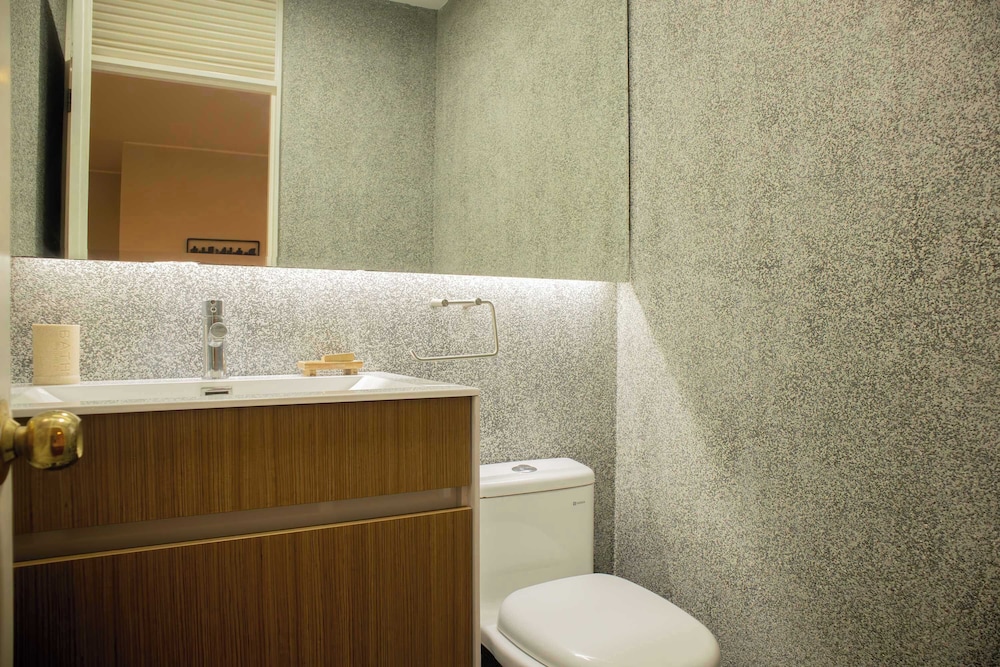 Sophisticated 1BR Stay in Prime Miraflores