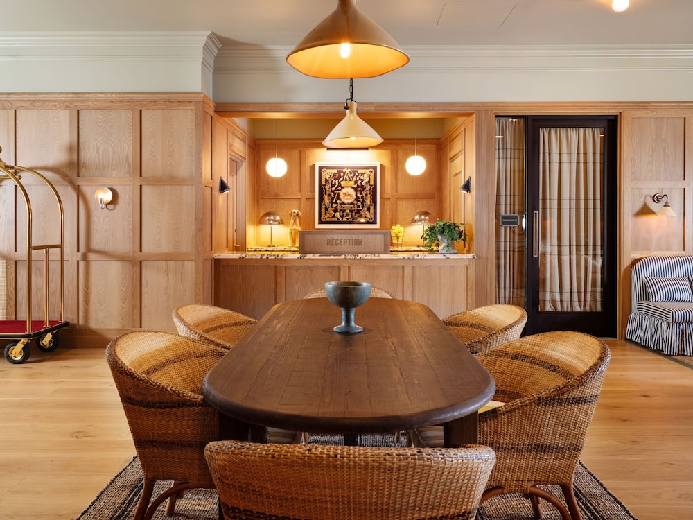 Palihouse Hyde Park Village 9