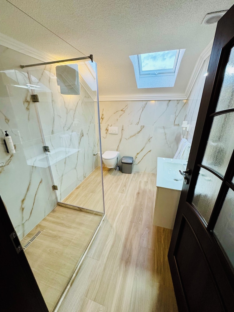 Roua Residence