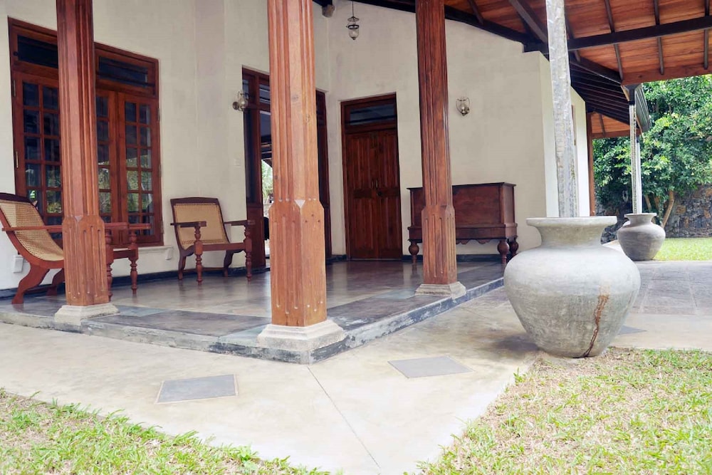 Lanrich Villa