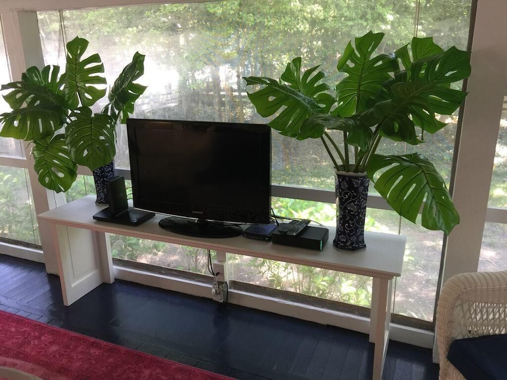 OAK Avenue 16