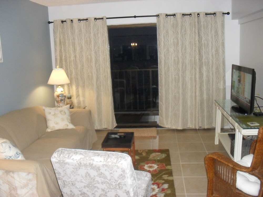 By The Sea Gulf View Deluxe Condo