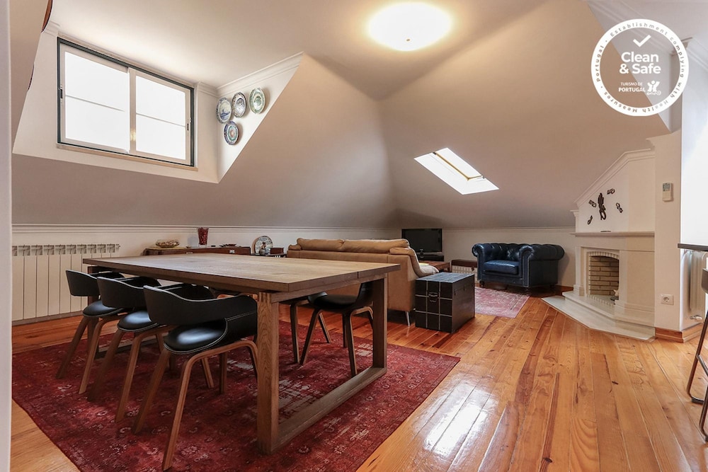 Grand Parliament Duplex by Homing view 2