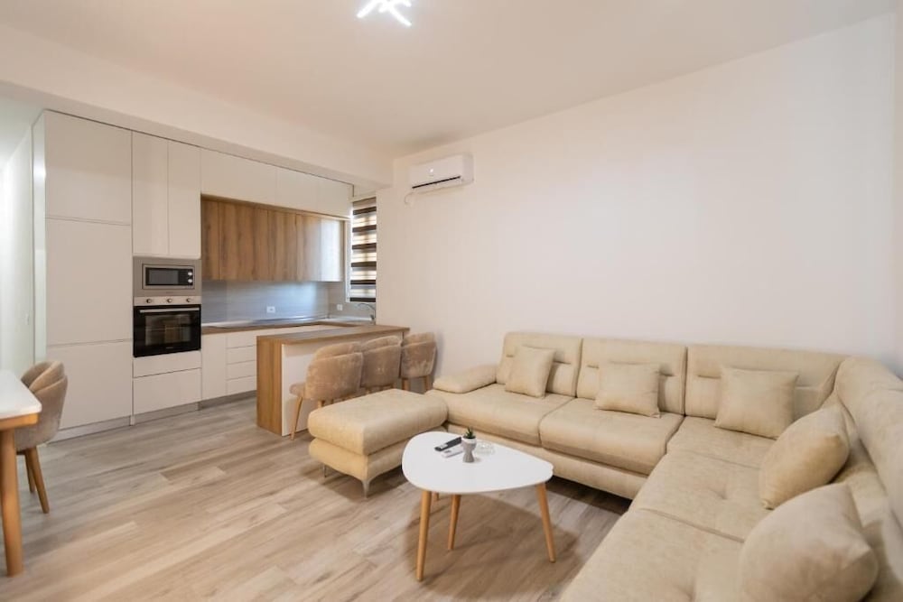 Zani's Villa