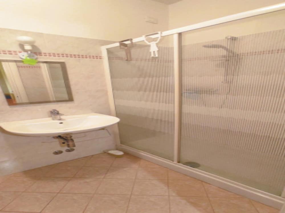 Spacious Flat With Large Terrace-beahost
