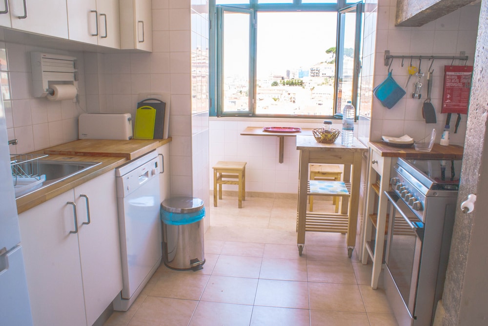 Castelo Terrace Apartments view 3