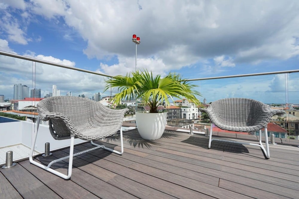 Amazing 1BR in Casco Viejo view 4