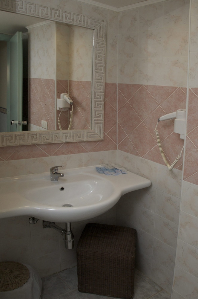 Hotel Club - Baia Dei Gigli photo 5