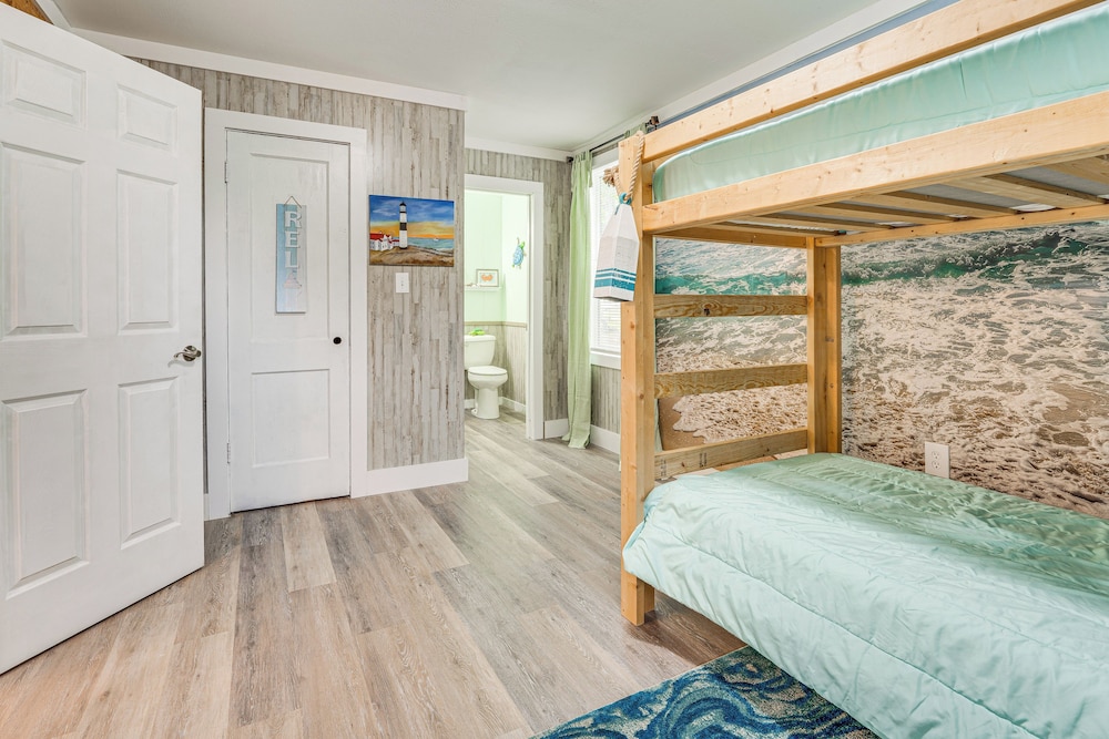 Walk to Boat Ramp: Newly Remodeled Seadrift Home!