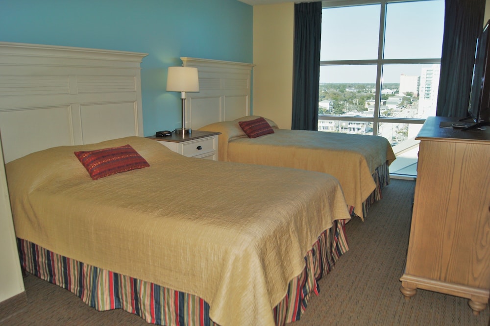 Seaside Resort 1003 3 Bedroom Condo by RedAwning