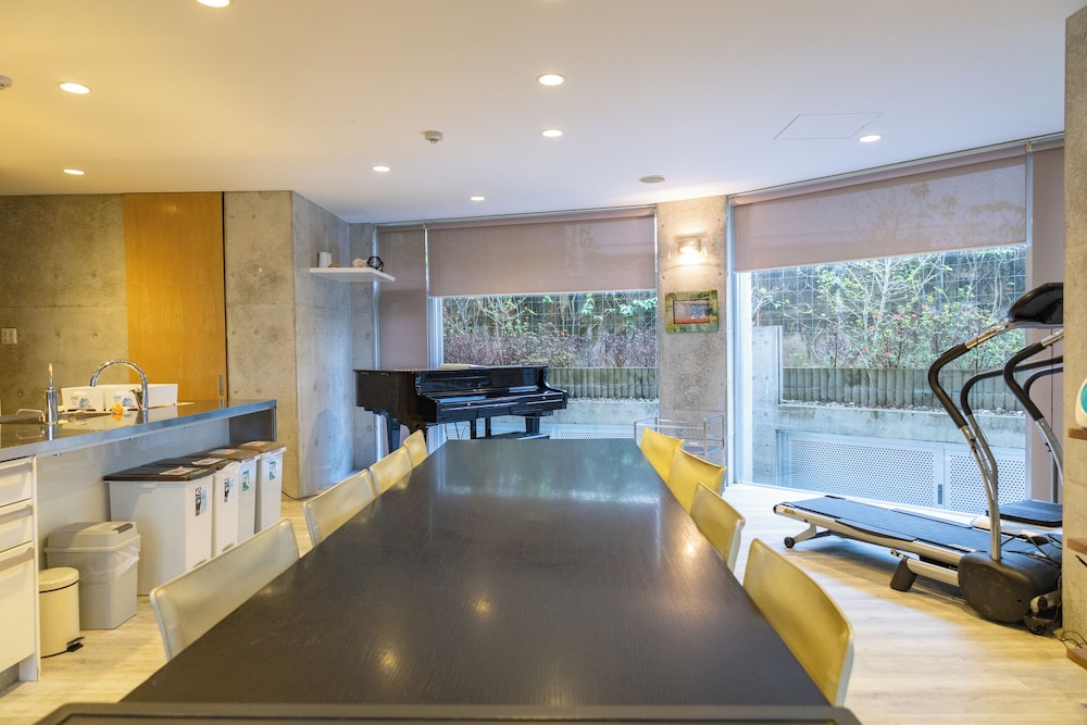 Urban View Villa