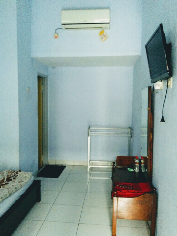 Photo 33