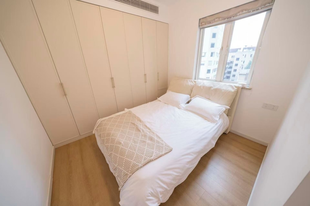 Book and Bed - Xujiahui