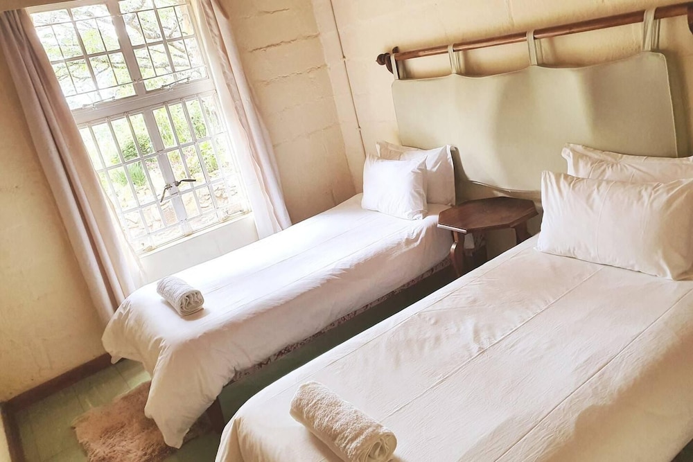 10 Guest Stay in the Mountains of Nyanga! view 2