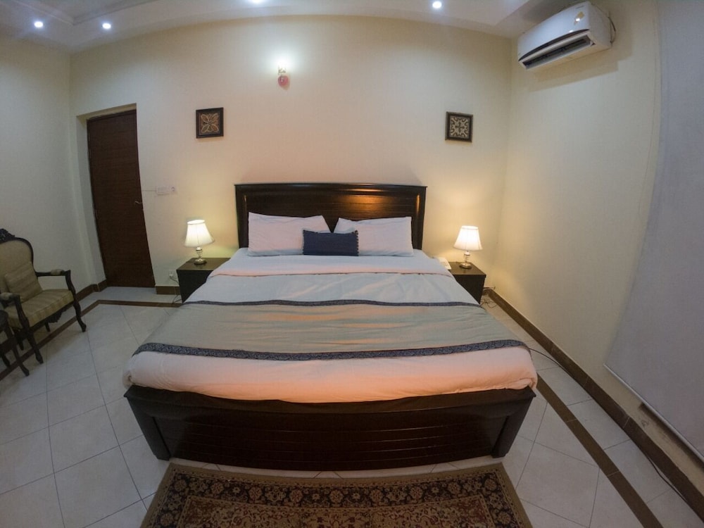 Harveys Guest House view 4