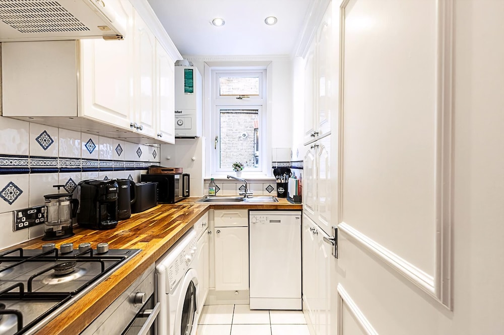 Chic Garden Flat in Leafy Ealing