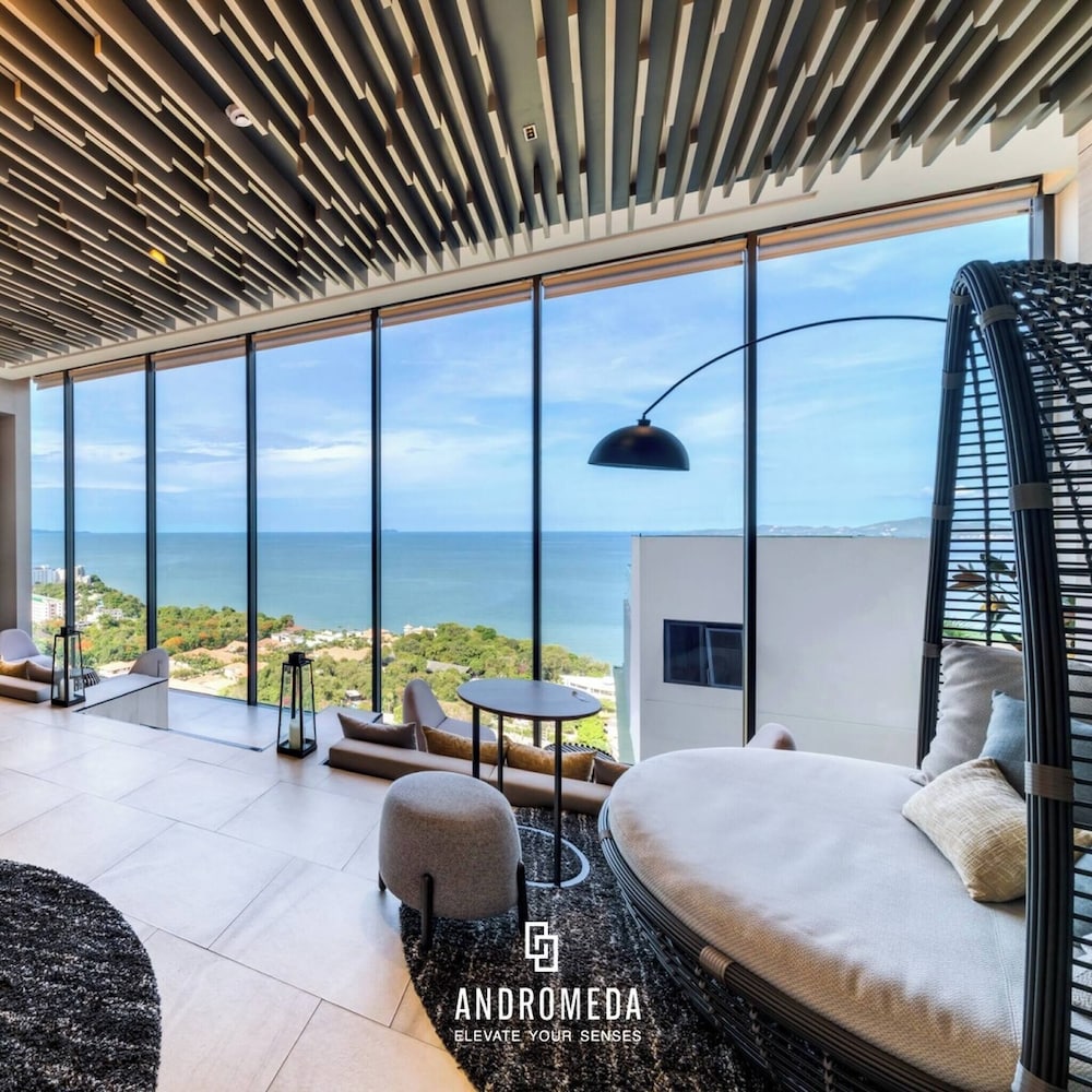 35th Floor Sea View Beauty
