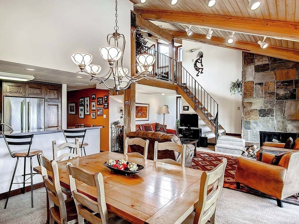 Snowmass Mountain by Snowmass Vacations