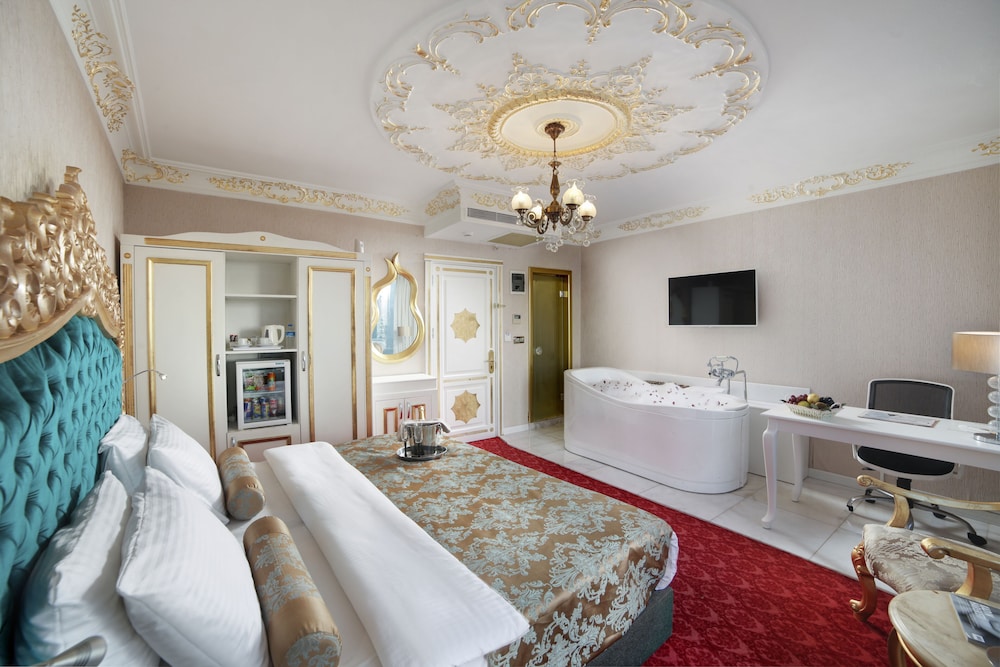 Beyaz Monarch Otel - Image 5