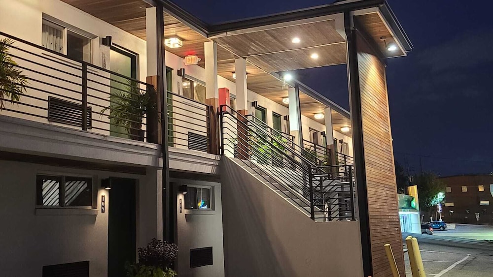 Domino Motel