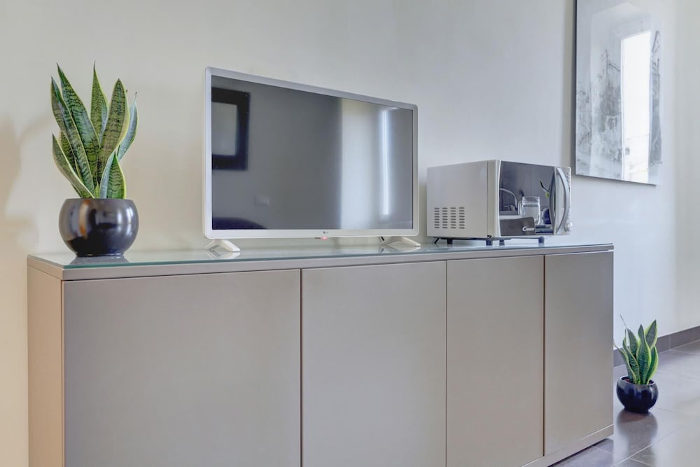 Rm-h501-gpsc20i5 Colosseo Gardens - C9