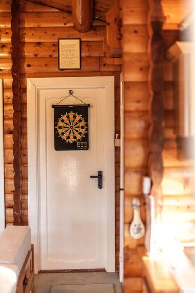 Spacious 3 Bed Log Cabin in Snowdonia view 2