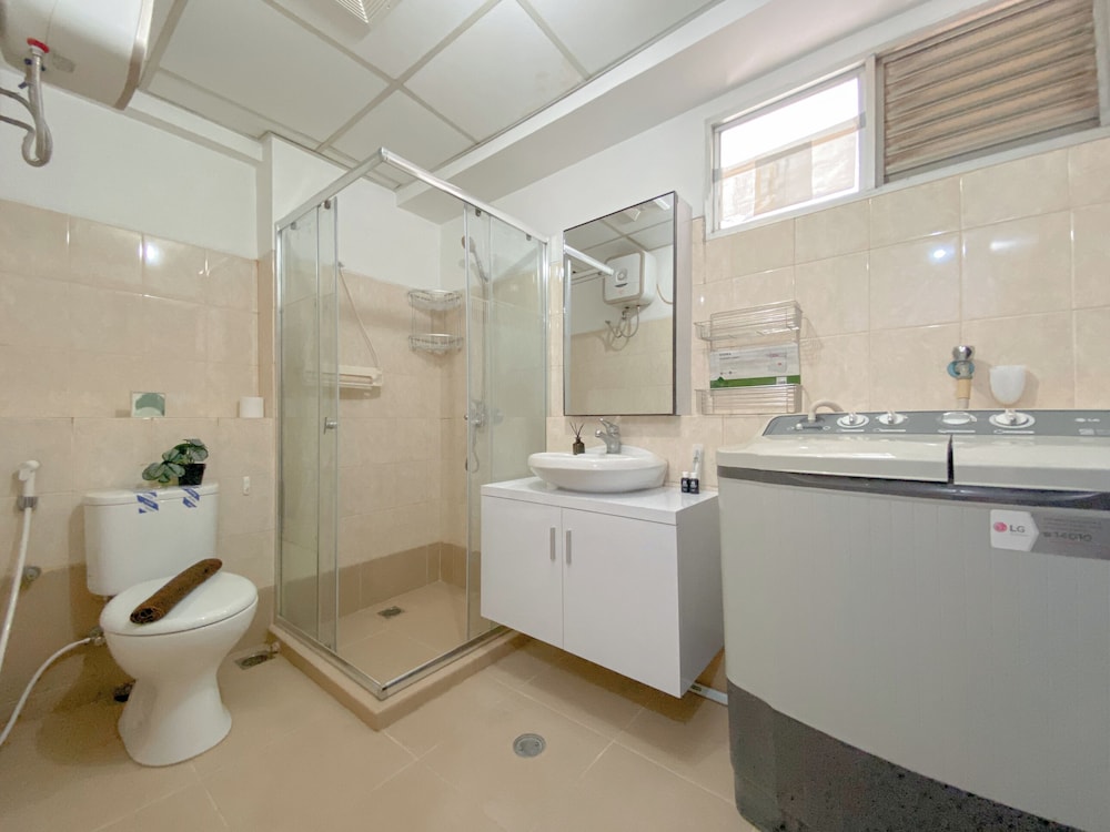 Comfy and Elegant 2BR The Wave Kuningan Apartment