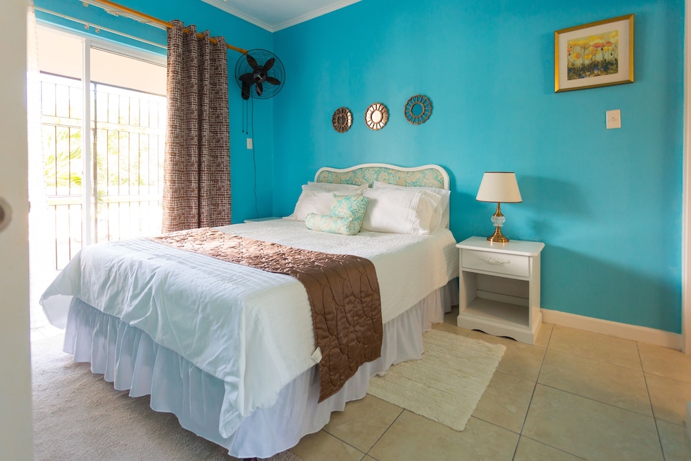 New Kingston Apt at Wellington Cove