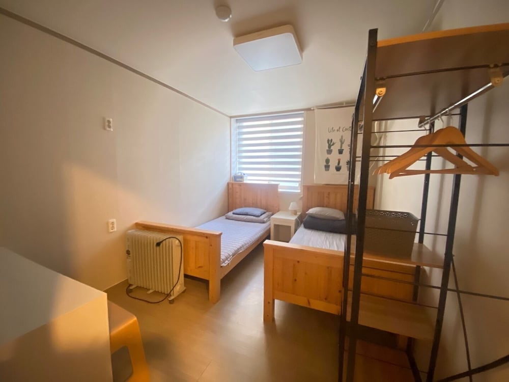 Funwave guesthouse in Haeundae
