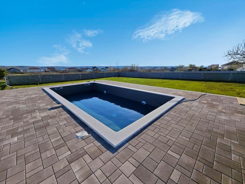 Charming Holiday House in Ljubač With Private Pool and Mountain Views