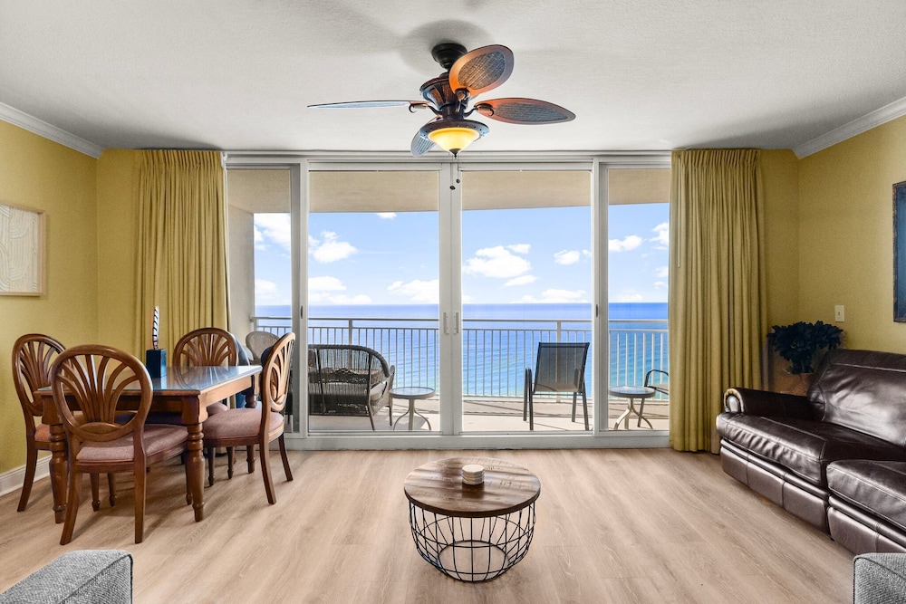 Emerald Beach Resort