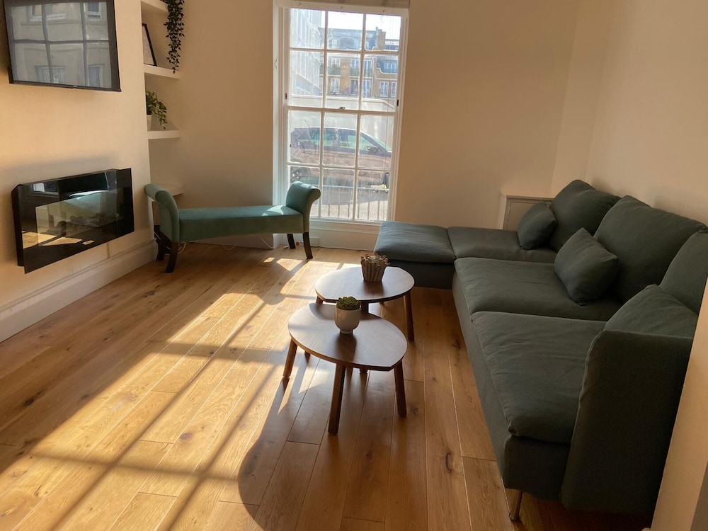 Warwick House, photo 58