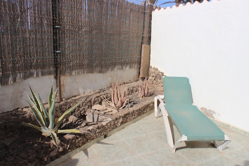 Rustic 1-bed Bungalow in Parque Holandés