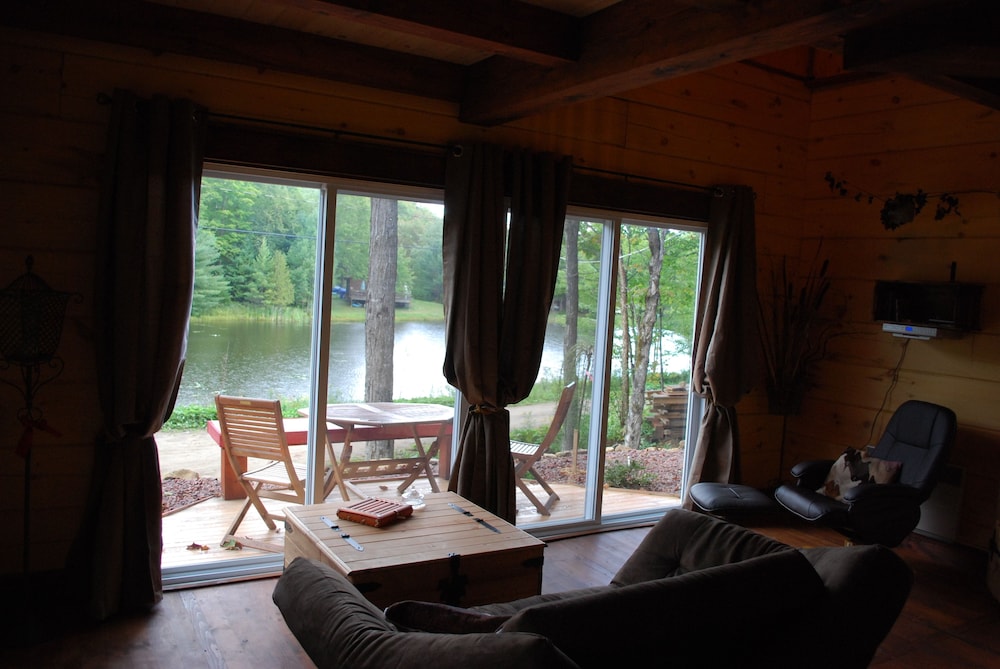 Chalets au Lac Pointe-au-Chêne