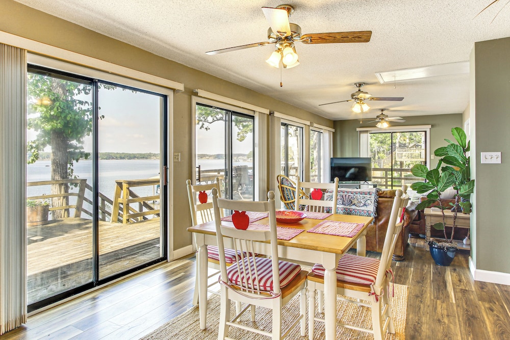 Boat Ramp & Dock: Lake Greenwood Getaway!
