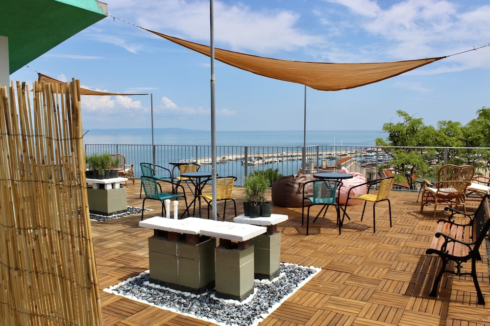 SUNSET ART HOTEL