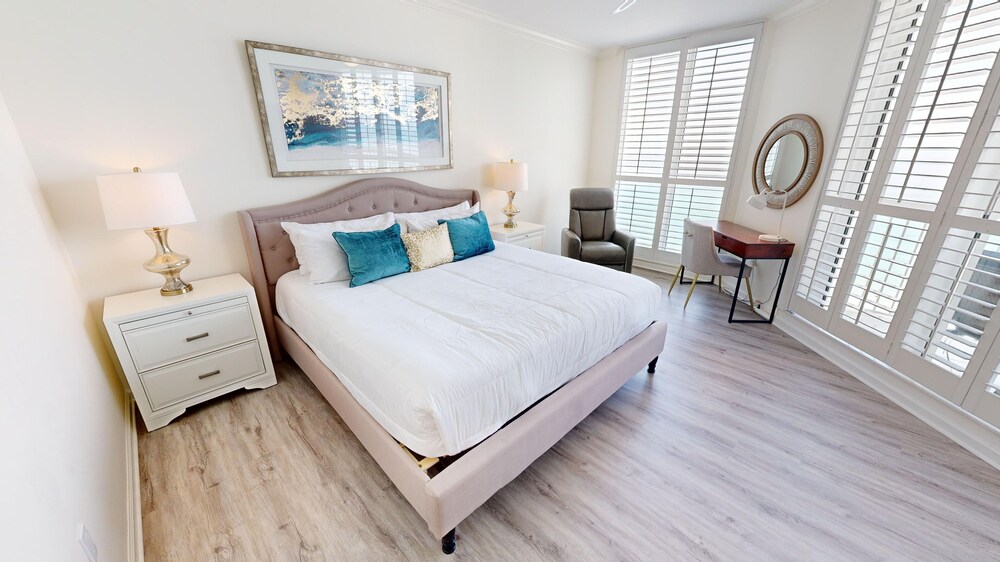 Silver Beach 1006w 4 Bedroom Condo