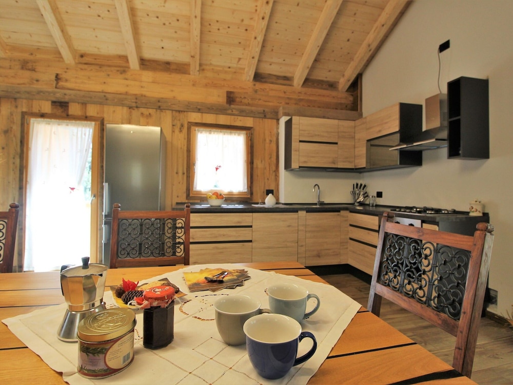 Belvilla by OYO Pleasant Holiday Home With Garden view 2